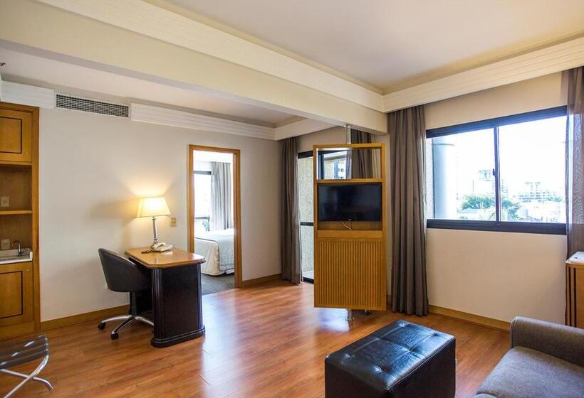 デラックススイート, Estanplaza International