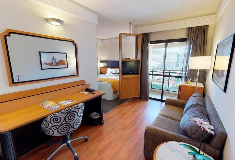 スイート, Estanplaza International