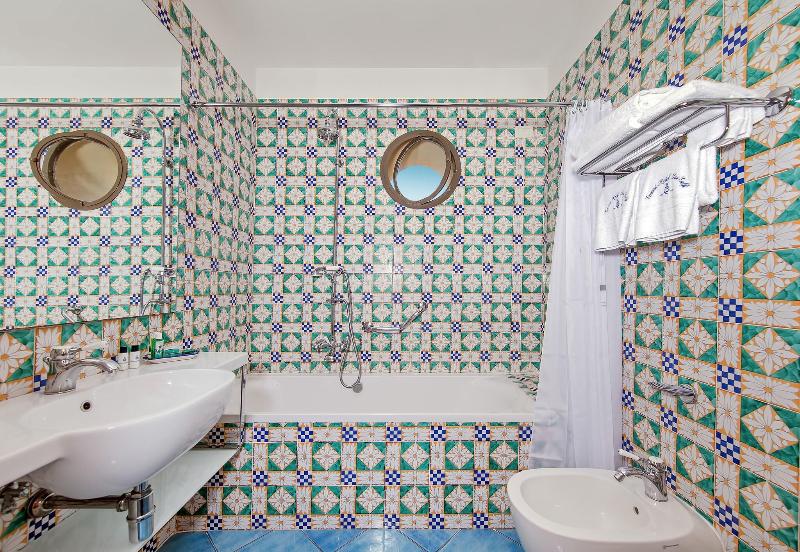 חדר סטנדרט נוף לים, Grand Hotel Due Golfi