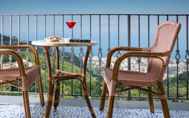 اتاق استاندارد با چشم‌انداز دریا, Grand Hotel Due Golfi