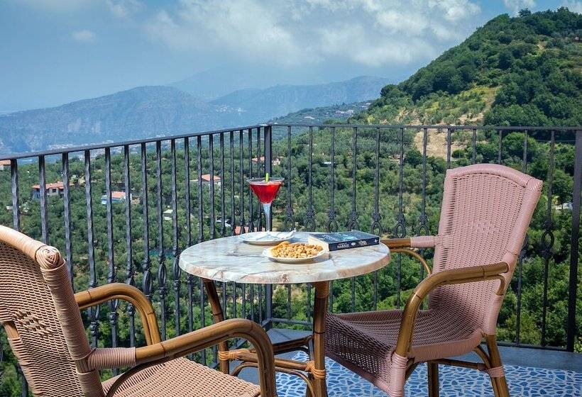 חדר סטנדרט לשלושה, Grand Hotel Due Golfi