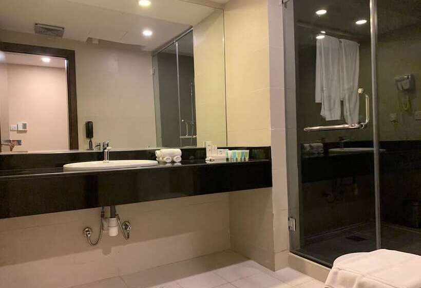 اتاق استاندارد, Haffa House