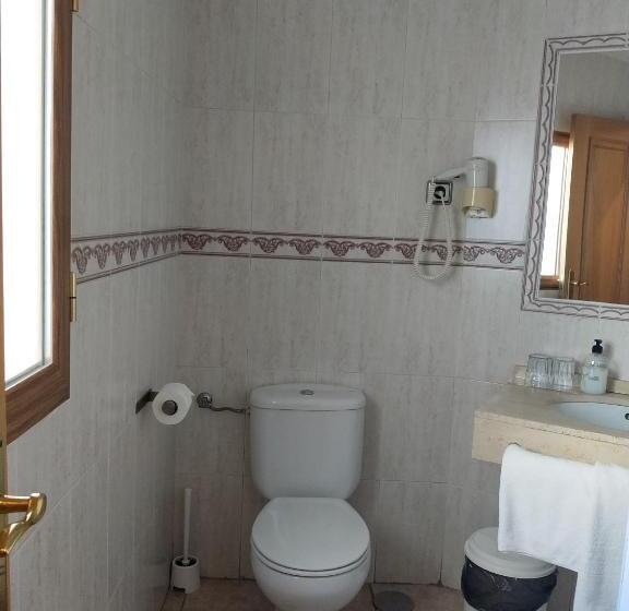 اتاق استاندارد, Hostal Maria Ronda