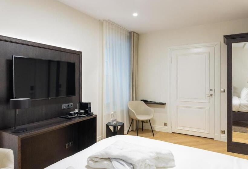 اتاق کلاسیک, Nunne Boutique