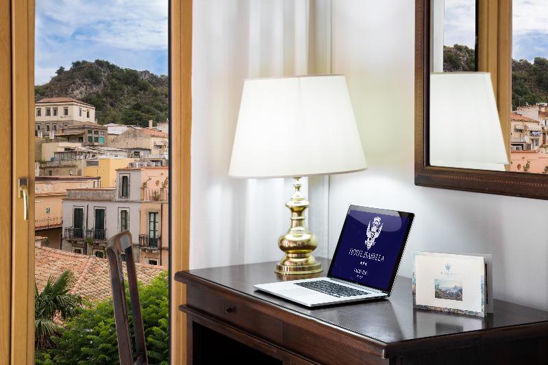 غرفة سوبيريور مطلّة علي البحر, Isabella