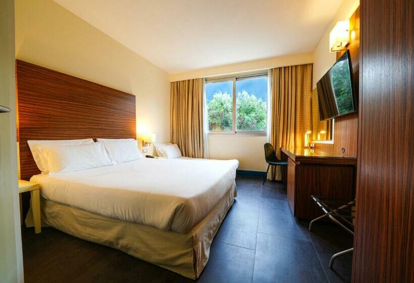 اتاق راحتی سه تخته, La Meridiana Bleisure