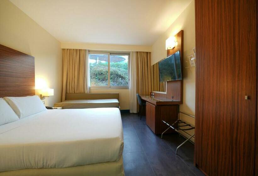 اتاق خانوادگی, La Meridiana Bleisure