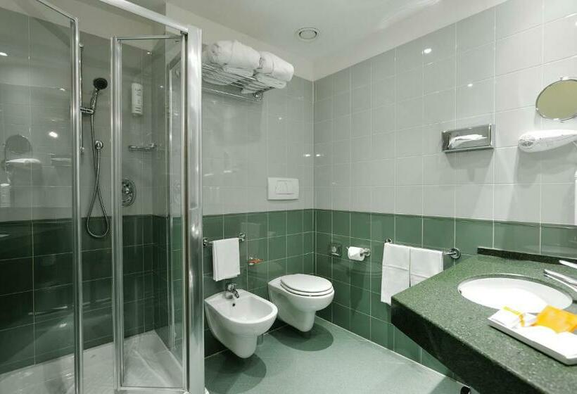 اتاق خانوادگی, La Meridiana Bleisure