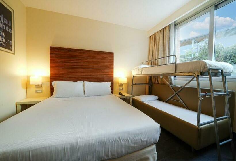 اتاق خانوادگی, La Meridiana Bleisure