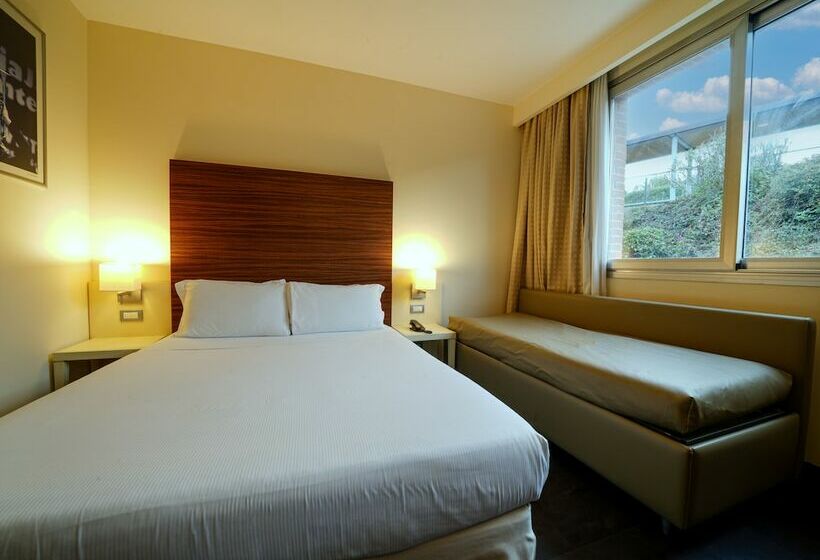 اتاق خانوادگی, La Meridiana Bleisure