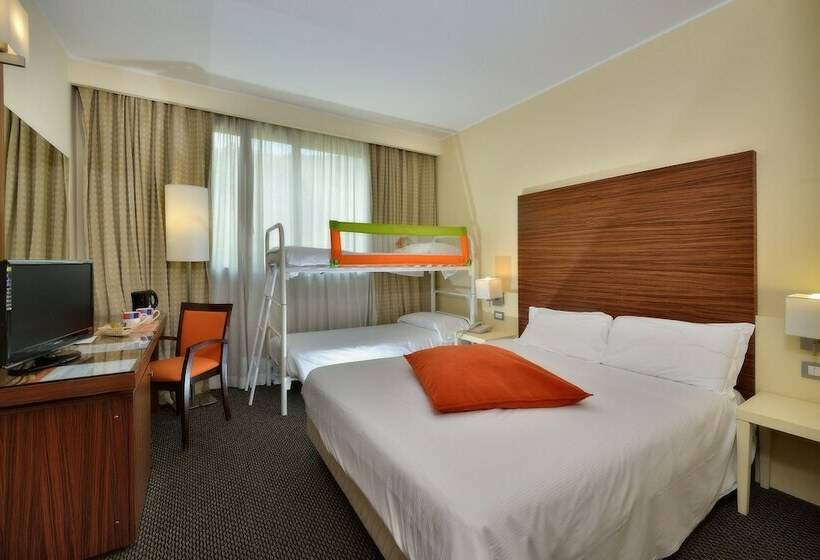 اتاق خانوادگی, La Meridiana Bleisure