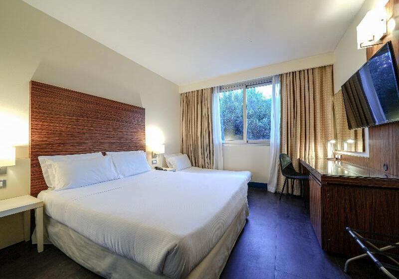 اتاق راحتی سه تخته, La Meridiana Bleisure