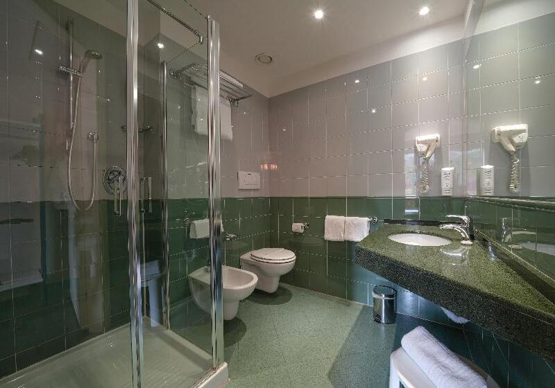 اتاق راحتی سه تخته, La Meridiana Bleisure