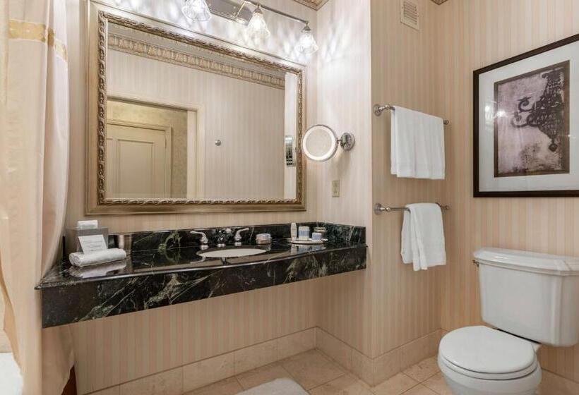 キングサイズベッドのスタンダードルーム, Omni San Francisco