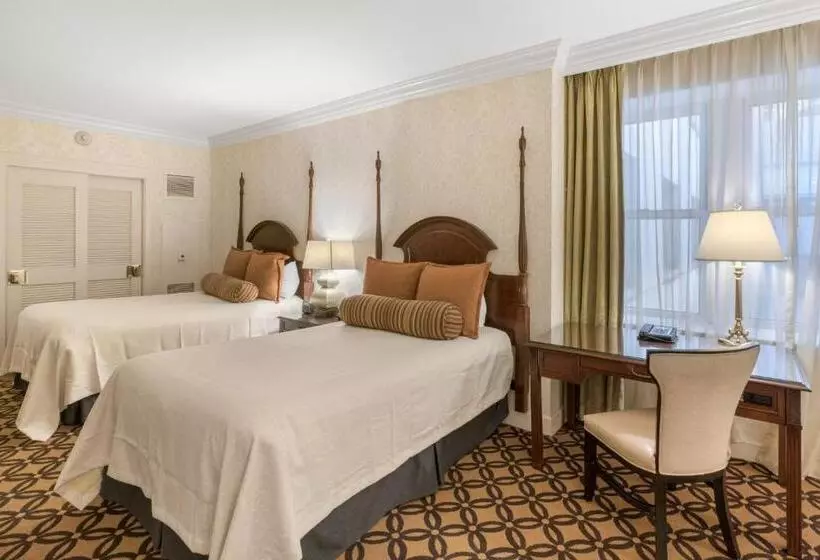 اتاق دلوکس مخصوص معلولین, Omni San Francisco