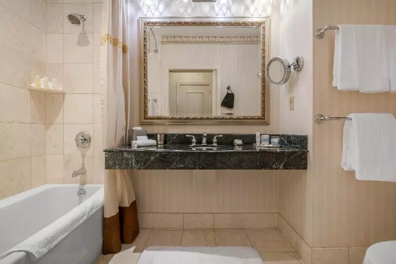 اتاق پرمیوم, Omni San Francisco