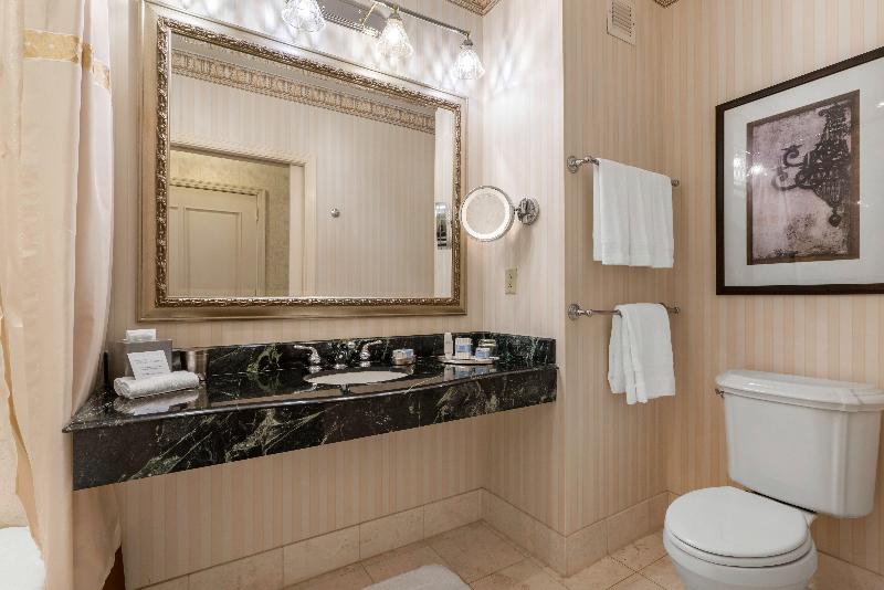 キングサイズベッドのスタンダードルーム, Omni San Francisco