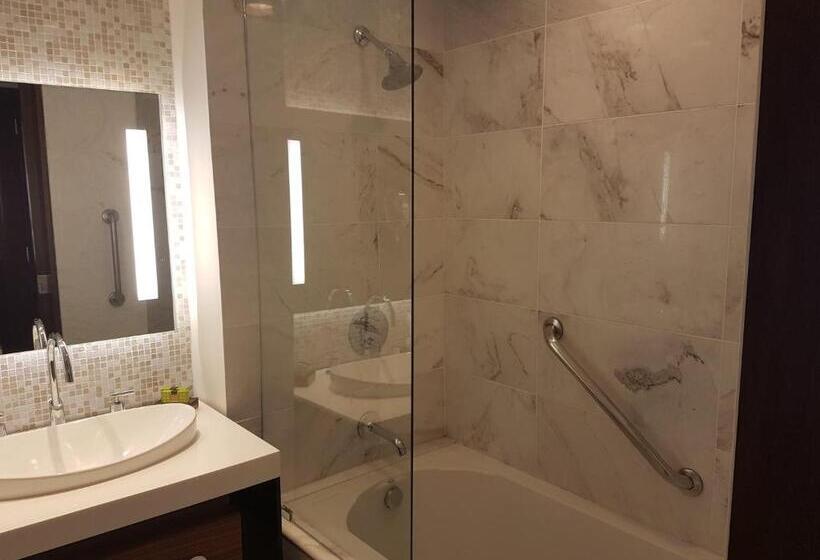 Pokój Classic Widok Jezioro, Real Intercontinental Metrocentro Managua, An Ihg