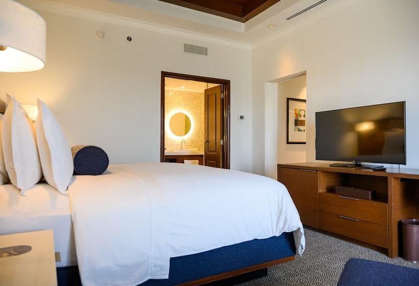 Suite with lake view, Real Intercontinental Metrocentro Managua, An Ihg