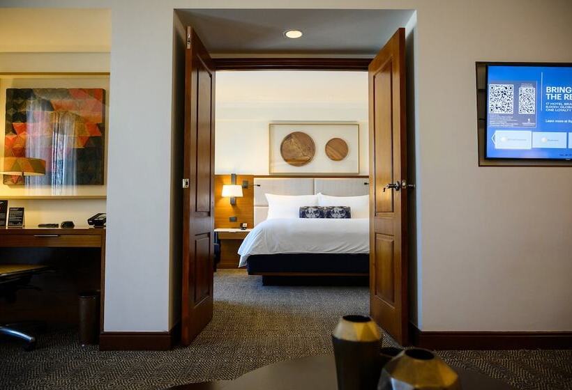 Suite with lake view, Real Intercontinental Metrocentro Managua, An Ihg