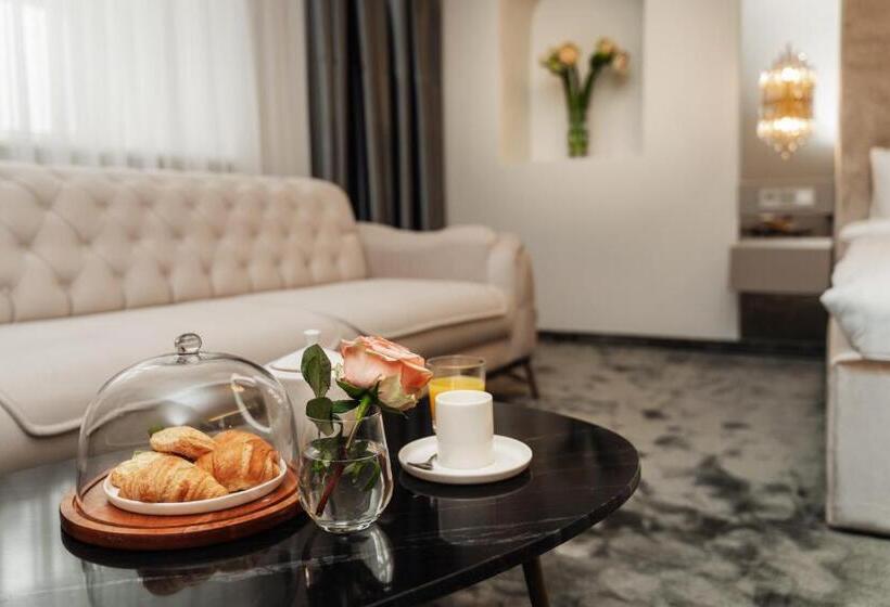 デラックスルーム, St Palace