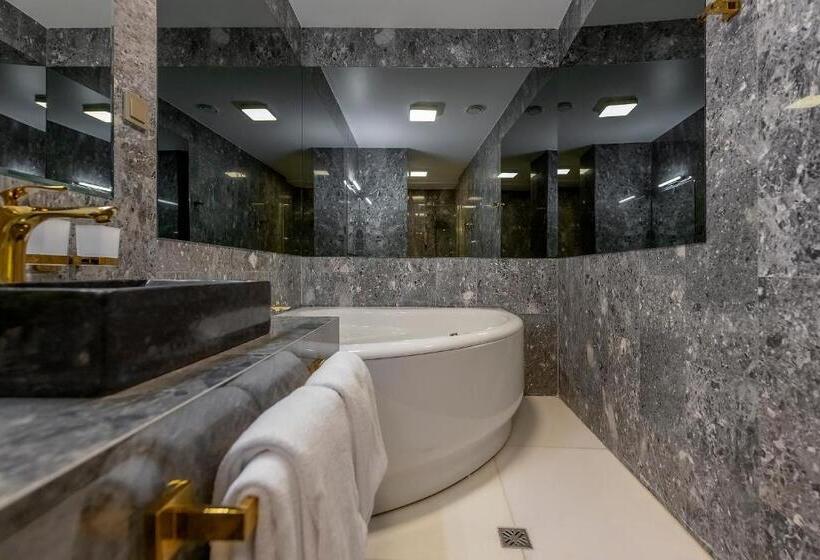 ロイヤルスイート, St Palace