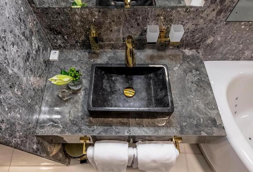 ロイヤルスイート, St Palace