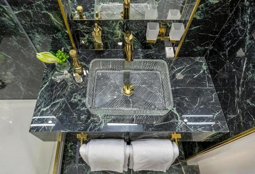 スイート, St Palace