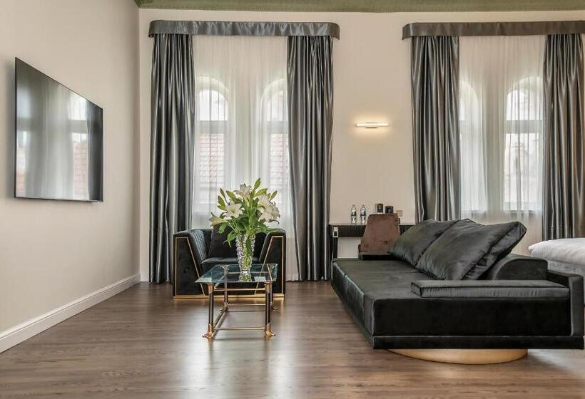 スイート, St Palace