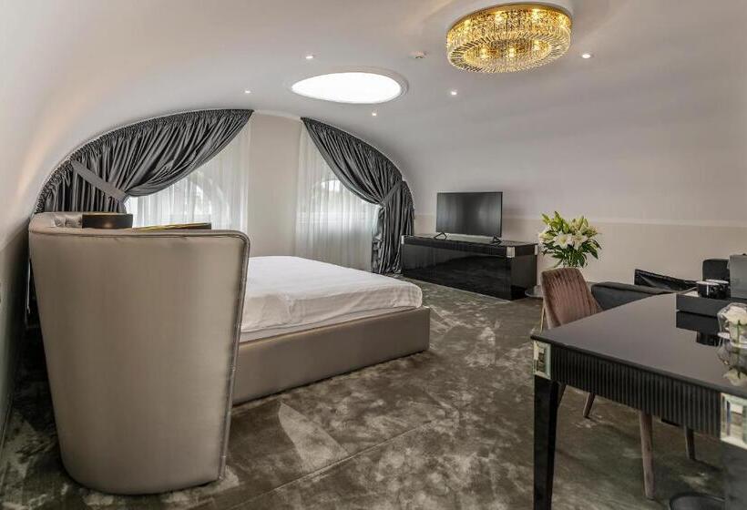 ジュニアスイート, St Palace