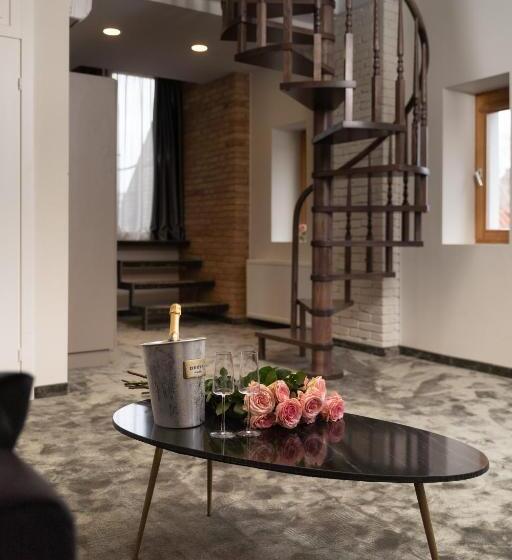 １ベッドルームドゥプレックスアパートメント, St Palace