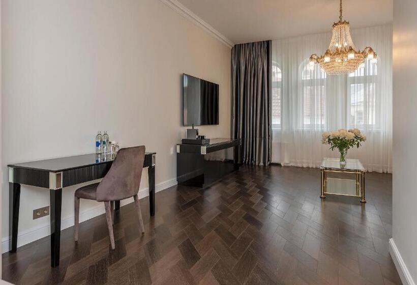 ロイヤルスイート, St Palace