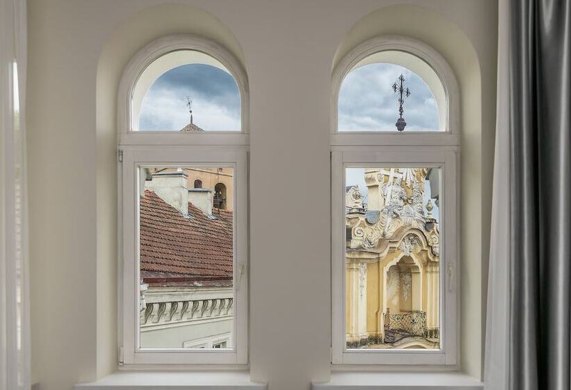 ロイヤルスイート, St Palace