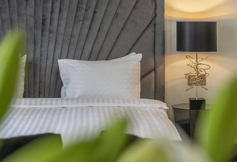 スイート, St Palace