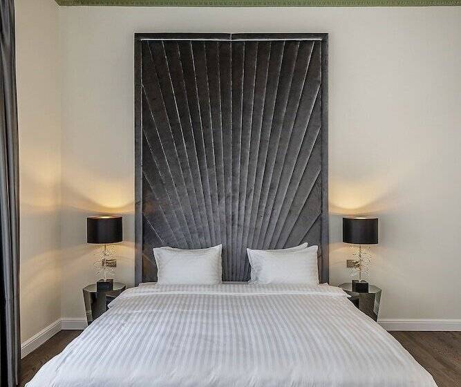 スイート, St Palace