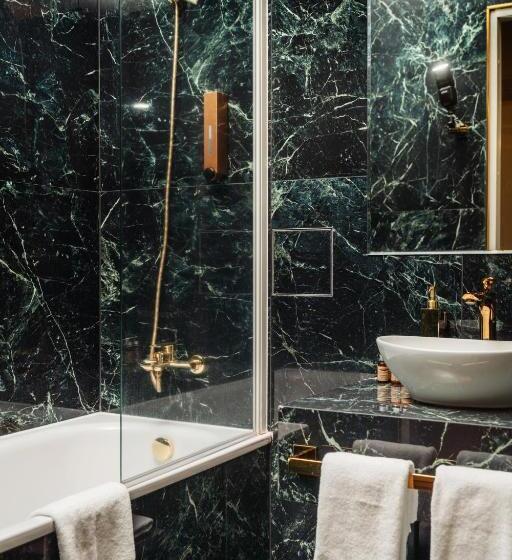 ファミリールーム, St Palace