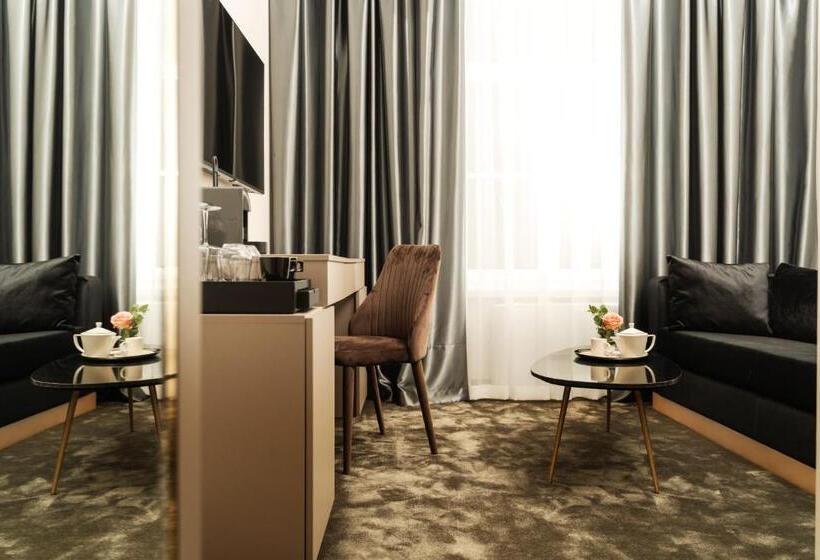 ファミリールーム, St Palace