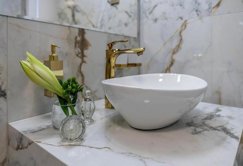 パノラミックビュースイート, St Palace