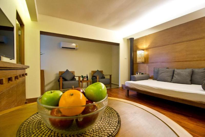 스탠다드 스튜디오, Sunshine Garden Resort