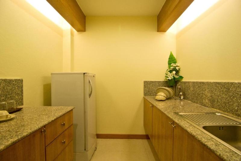 스탠다드 스튜디오, Sunshine Garden Resort