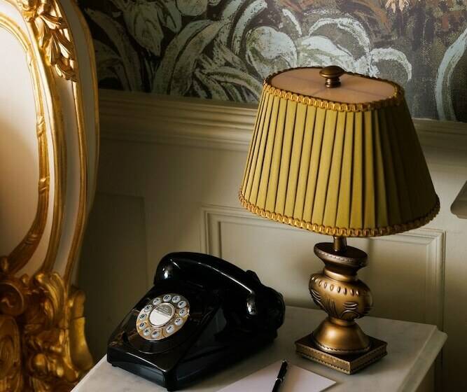 سوئیت رویال, The Serangoon House, Singapore, A Tribute Portfolio