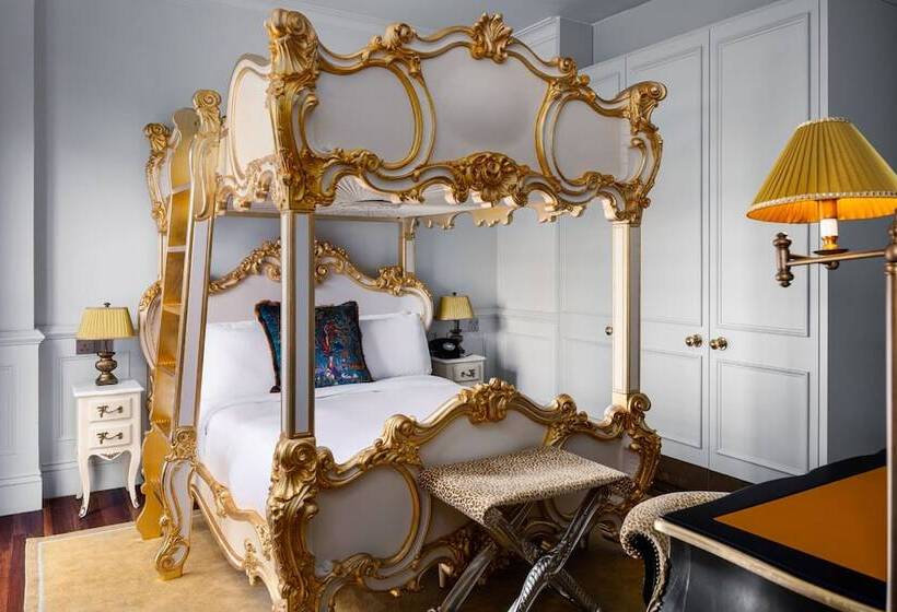 سوئیت رویال, The Serangoon House, Singapore, A Tribute Portfolio