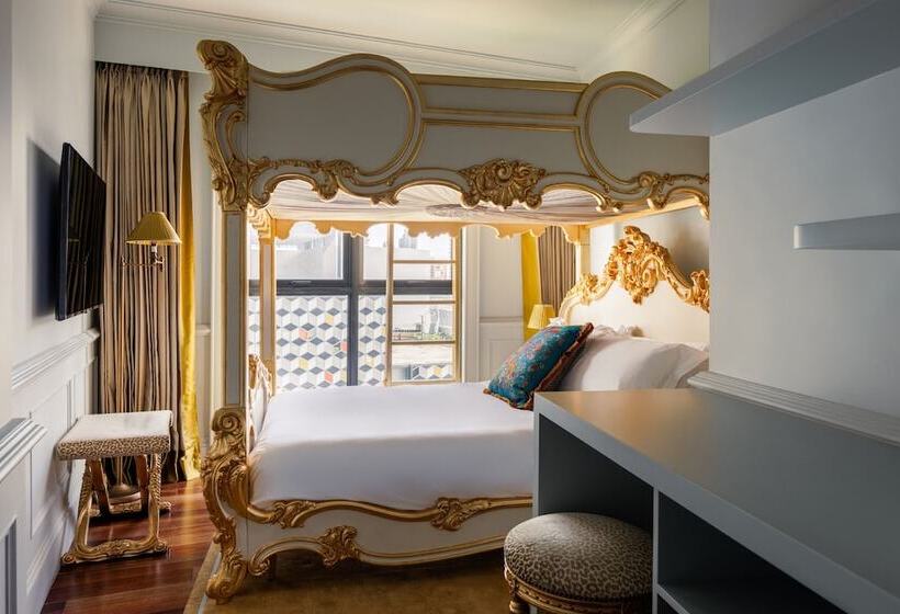 اتاق رویال, The Serangoon House, Singapore, A Tribute Portfolio