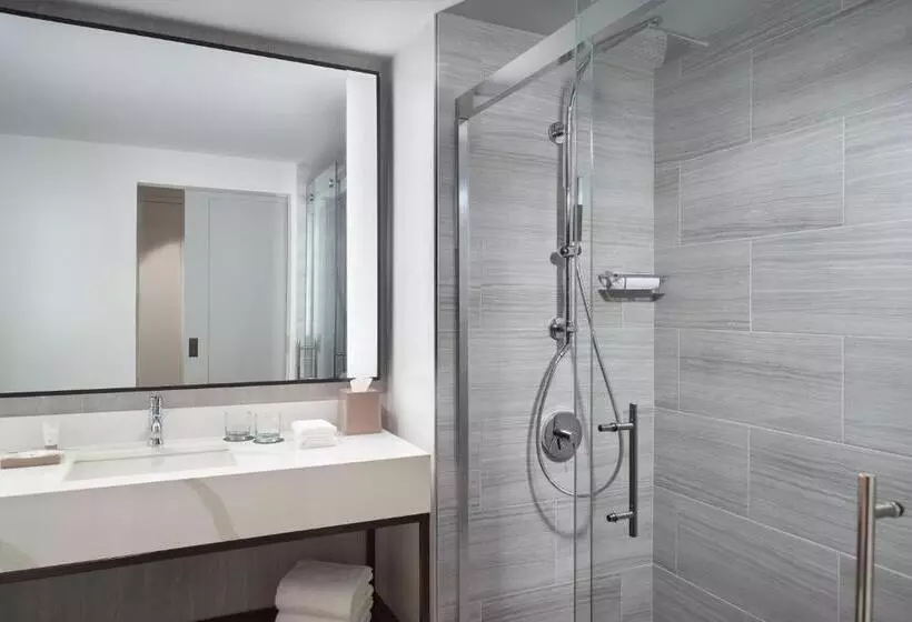 اتاق استاندارد با 2 تخت دوبل, The Westin Charlotte