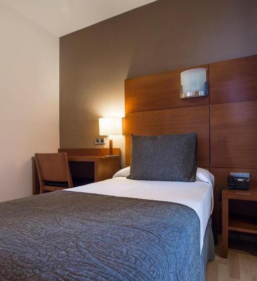 Habitación Estándar Individual, Via Augusta