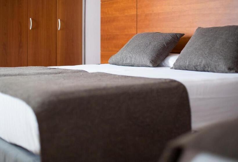 Habitación Estándar, Via Augusta