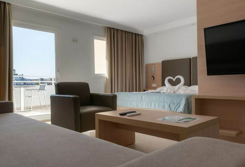 주니어 스위트, Marina Elite