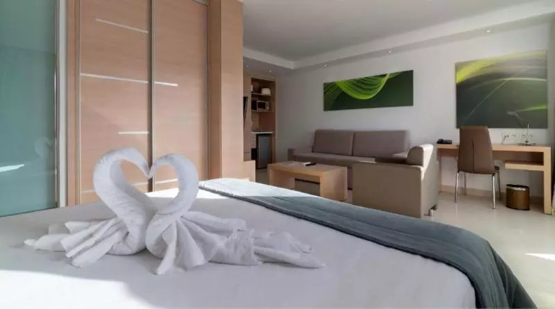 سوییت جونیور, Marina Elite