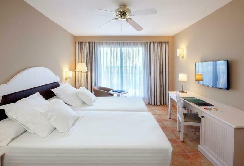 プールの見えるスーペリアルーム, Occidental Isla Cristina