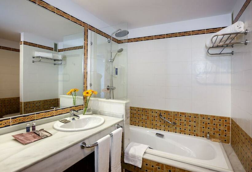 اتاق لوکس, Smy Isla Cristina